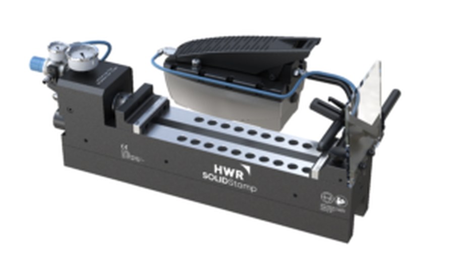 HWR SOLIDStamp stamping station pressing a tooth contour into a blank