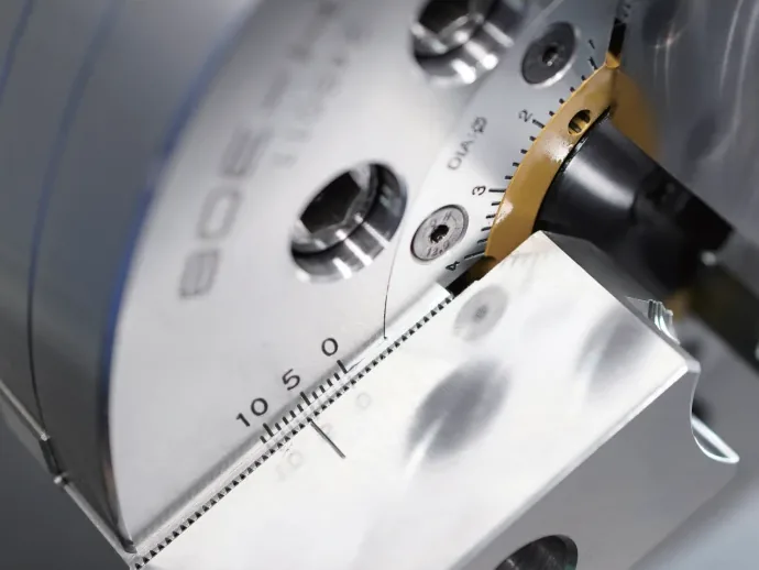 Laser-etched scale on a Samchully JB chuck face lined up with the witness mark on a soft jaw